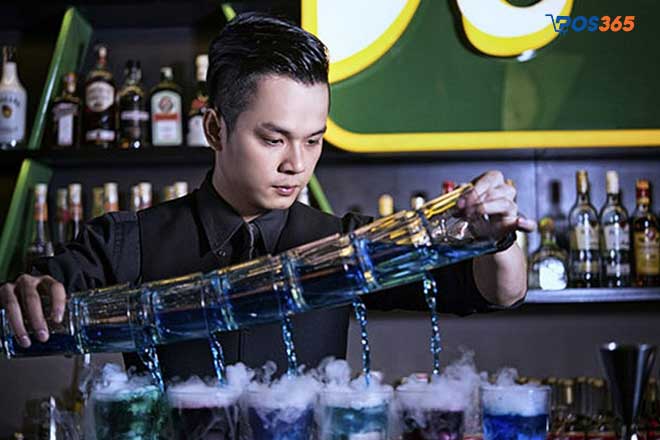 Vận hành toàn bộ công việc quán bar