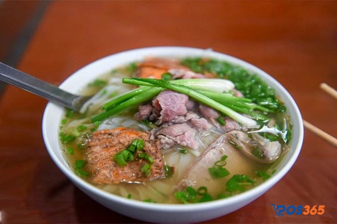 Phở gánh Hàng Chiếu